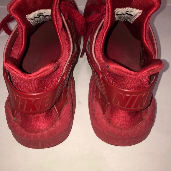 Nike Mens Size 9 Air Huarache Triple Red Running Sneakers Shoes 318429-660 - Picture 3 of 9